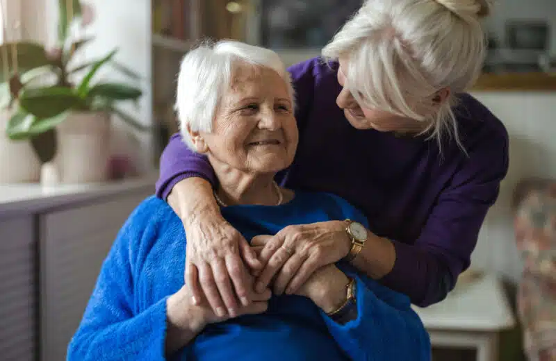 Pourquoi le maintien à domicile est-il un enjeu de taille pour les seniors ?