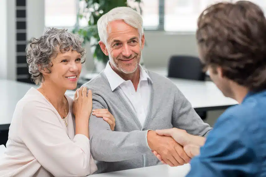 Mutuelles seniors : comment choisir la meilleure assurance obsèques ?