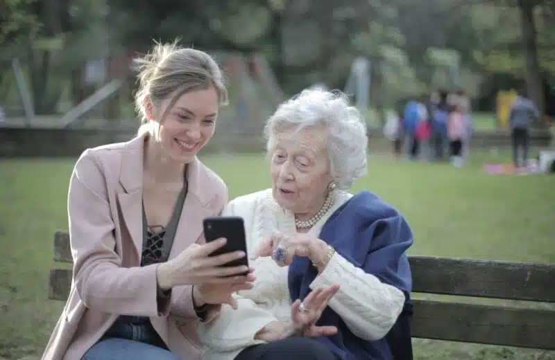 Guide complet pour accéder aux services de santé et options de couverture médicale pour seniors
