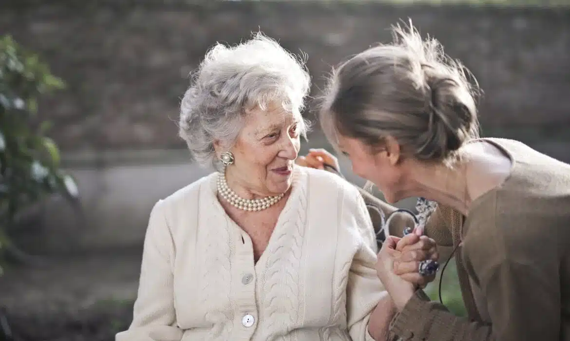 Les services essentiels pour la santé des seniors : prévention et dépistage à ne pas négliger