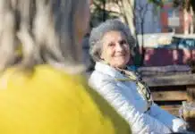 Voyager et découvrir le monde en toute sérénité : les conseils pour les seniors