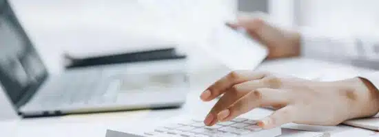 Comment calculer son salaire net mensuel en tant que salarié