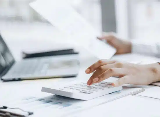 Comment calculer son salaire net mensuel en tant que salarié