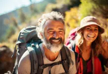 Randonnée pour seniors célibataires : rencontres et nature en club